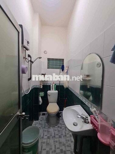 Chỉ: 6Tỷ600 - XE TẢI ĐỖ CỔNG - NƠ TRANG LONG – 5PN  DIỆN TÍCH: 4x10 -