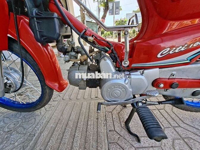 Daelim Citi 100 màu Đỏ