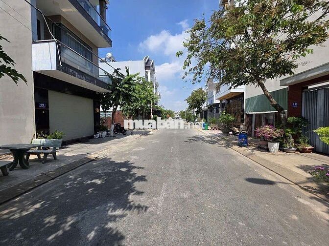 Đất đẹp 300m2 kdc mặt tiền kinh doanh