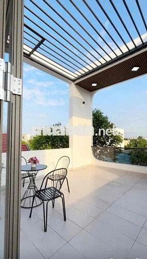 Cần bán gấp căn 1 trệt 1 lầu, 3pn, 3wc đường ô tô, dtsd 200m2, sổ hồng