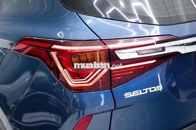 Kia Seltos 2023 Premium 1.4T 18000 km Xanh