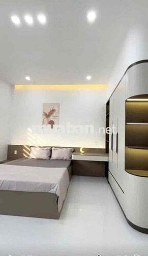 Cần bán gấp căn 1 trệt 1 lầu, 3pn, 3wc đường ô tô, dtsd 200m2, sổ hồng