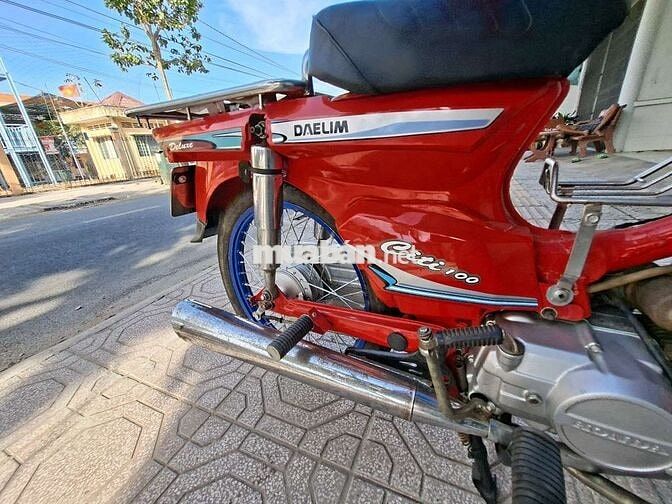 Daelim Citi 100 màu Đỏ