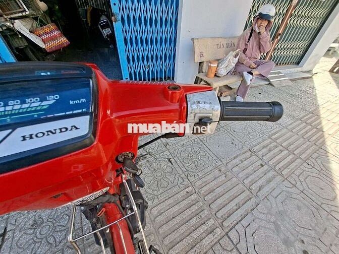 Daelim Citi 100 màu Đỏ
