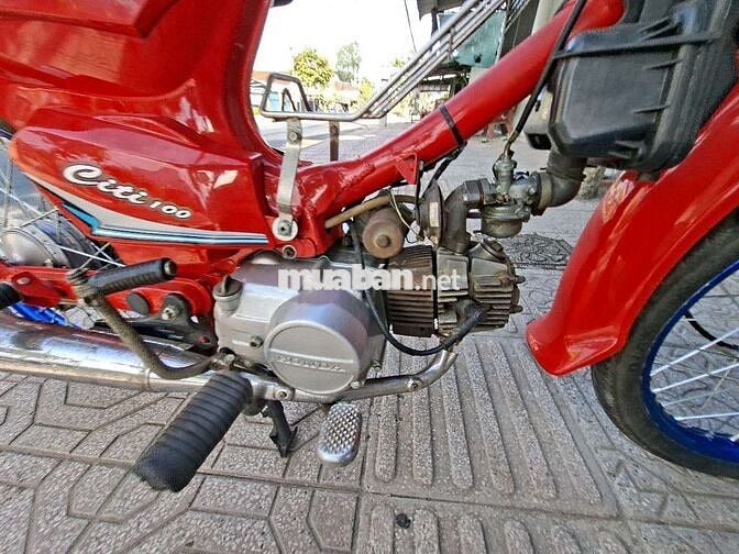 Daelim Citi 100 màu Đỏ