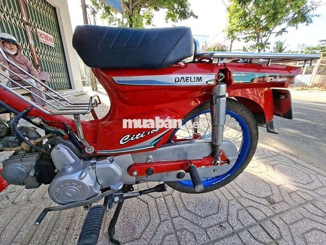 Daelim Citi 100 màu Đỏ