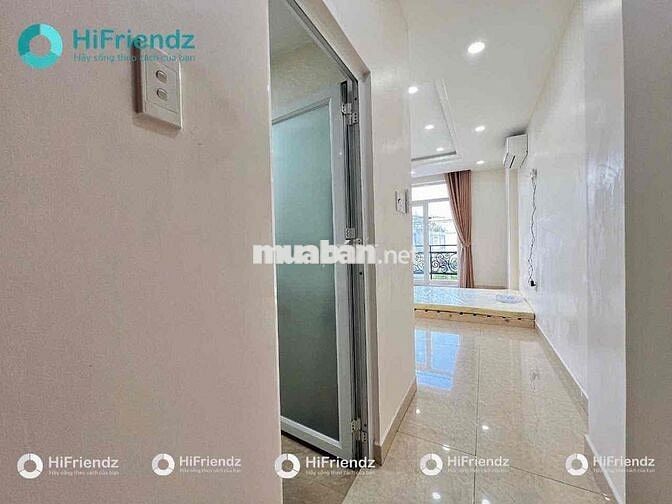 STUIDO BAN CÔNG MỚI TINH, NGAY NÚT GIAO GÒ DƯA, FULL NỘI THẤT
