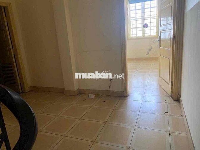 mặt đường vđ1 sắp thông tuyến, 85m2, tầng 4 chỉ 8tr