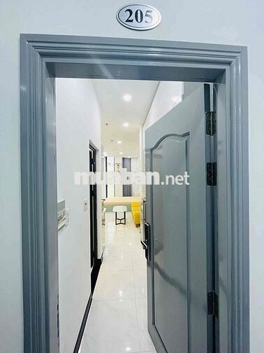CHO THUÊ CHDV NGAY QUẬN 4 KẾ BÊN BẾN BẠCH ĐẰNG QUẬN 1/BAN CÔNG FULL NT