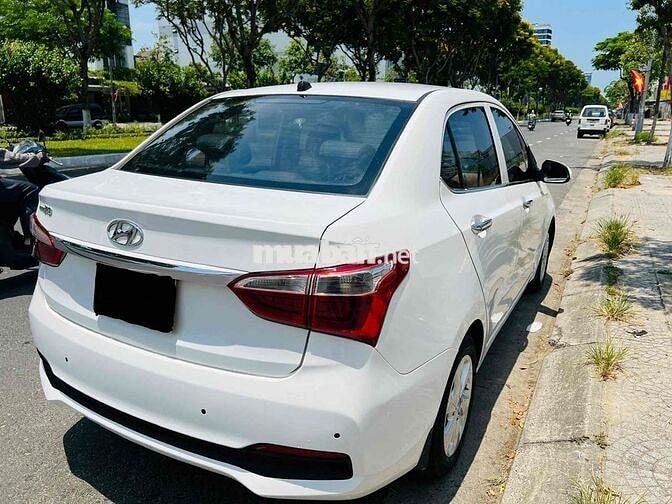 Hyundai Grand i10 2018 Sedan 1.2 Base - 120000 km