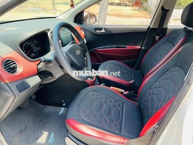 Hyundai Grand i10 2018 Sedan 1.2 Base - 120000 km