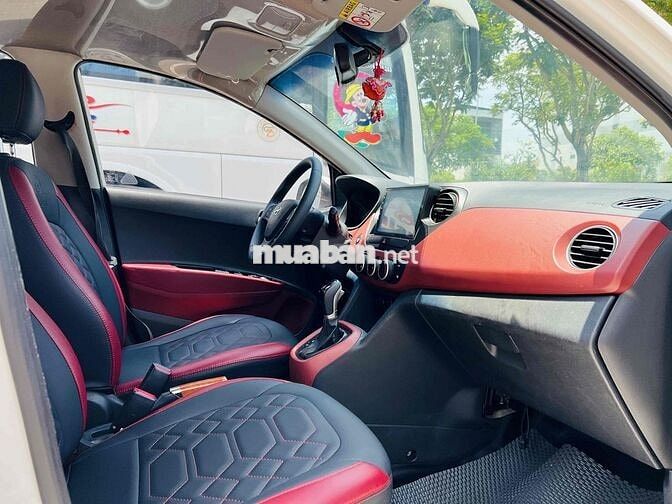 Hyundai Grand i10 2018 Sedan 1.2 Base - 120000 km