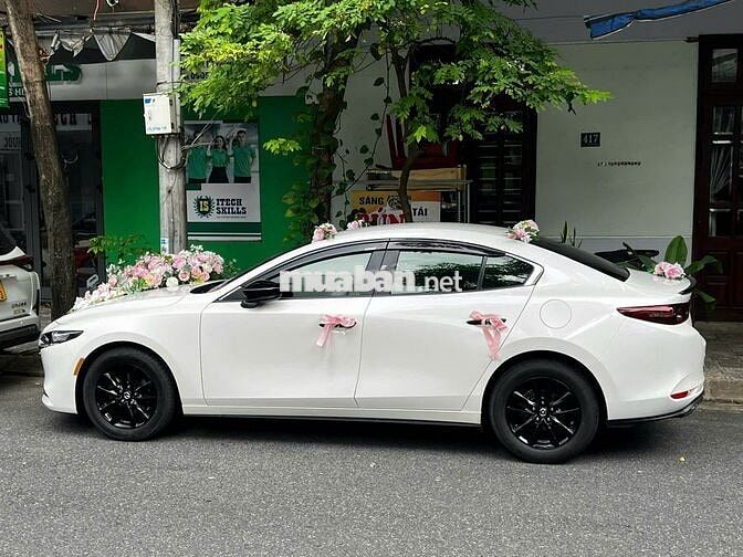 Mazda 3 Luxury 2024 Trắng 20.000km