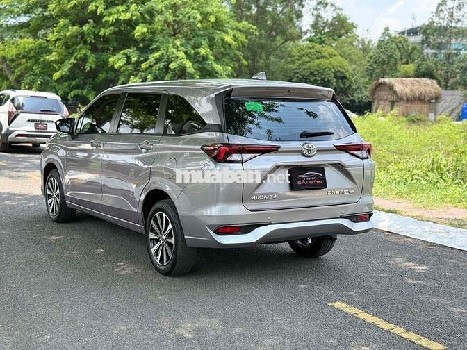 Toyota Avanza 2023 50.000 km Bạc