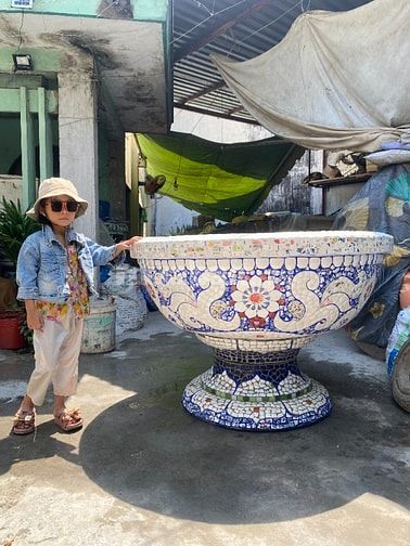 Chậu đắp tay cẩn sành sứ , khảm miểng