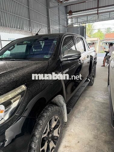 Toyota Hilux 2018 2.8G 4x4 AT Đen