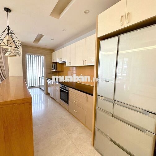 CHO THUÊ CH RIVERPARK RESIDENCE- VIEW HỒ BƠI - 135M2 -3PN- 45 TRIỆU/TH