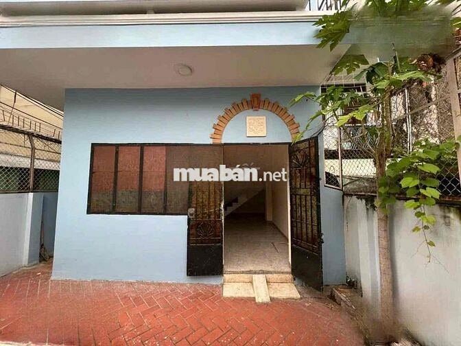 NHÀ CŨ DT TO AC LAM CAPHE XƯA RẤT ĐẸP - NHÀ CÓ SÂN RỘNG RÃI HẺM THÔNG