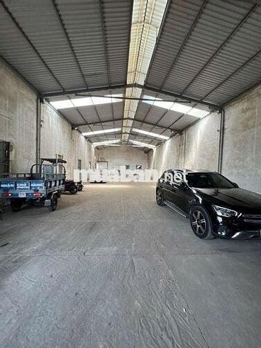 CHO THUÊ XƯỞNG 400M2 MẶT TIỀN ĐT743 DĨ AN