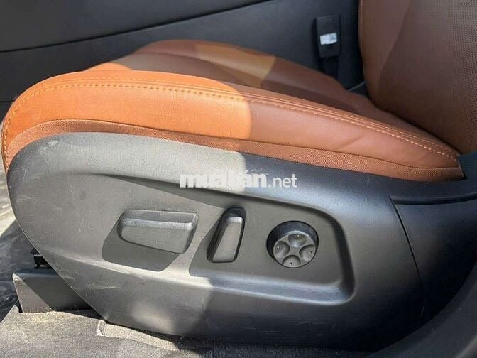 VF8 PLUS XE DEMO ODO THẤP1