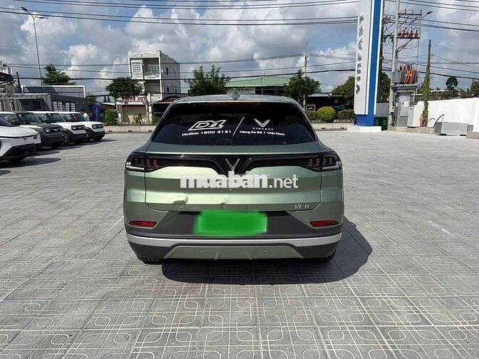 VF8 PLUS XE DEMO ODO THẤP1