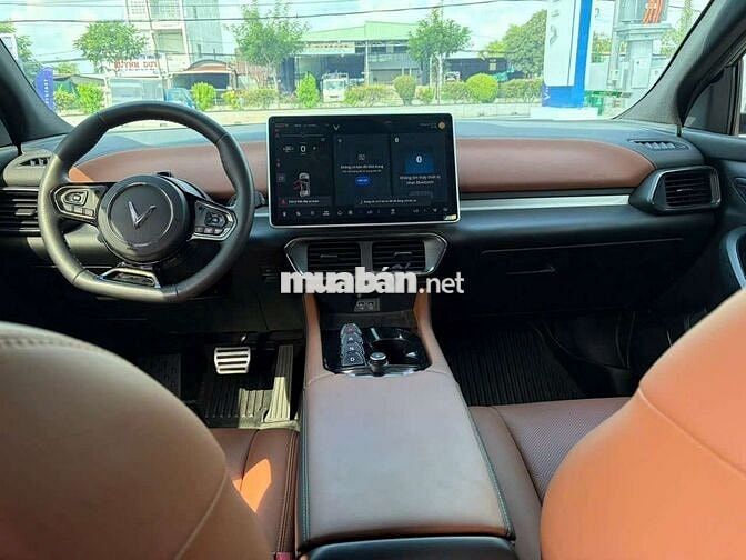 VF8 PLUS XE DEMO ODO THẤP1
