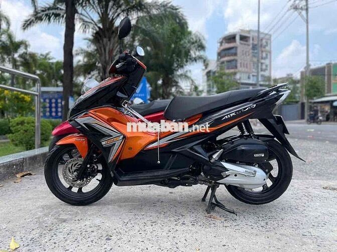Ab 2015 cam đen , odo : 18.000km , xe zin rât đẹp