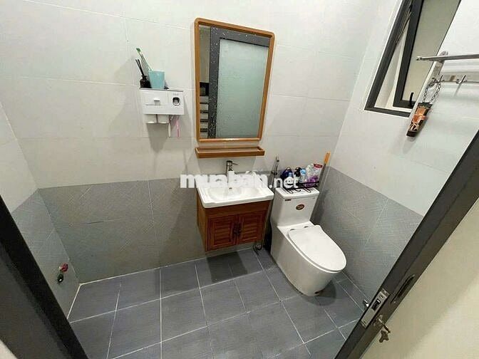 NHÀ KDC VẠN XUÂN NGAY TÔ NGỌC VÂN TAM BÌNH. 1TRỆT 2LẦU 3PN 3WC SÂN OTO