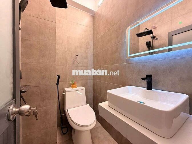 Penthouse/1PN/BC- Sau Vạn Hạnh Mall- khu biệt thự- free xe- tầng 3