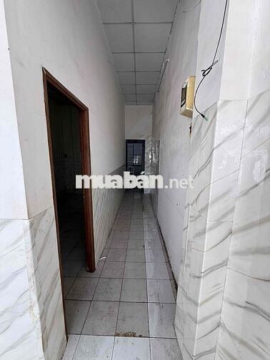 CHO THUÊ NHÀ NGUYÊN CĂN MẶT TIỀN NGUYỄN THỊ MINH KHAI, GẦN VINCOM