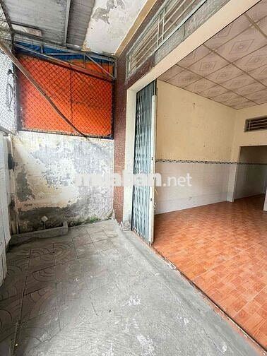 Cho thuê nhà nguyên căn 4x16m 01phòng hẻm 11 ĐKTW