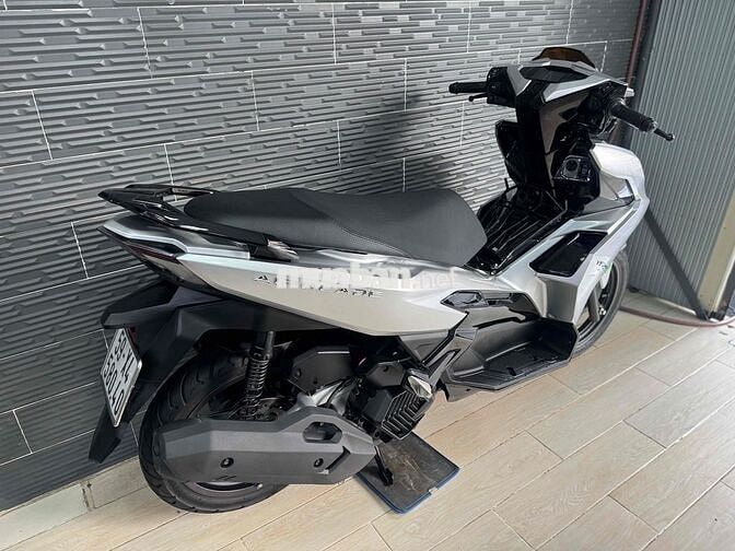 Honda Air Blade 160 2022 Bạc Đen