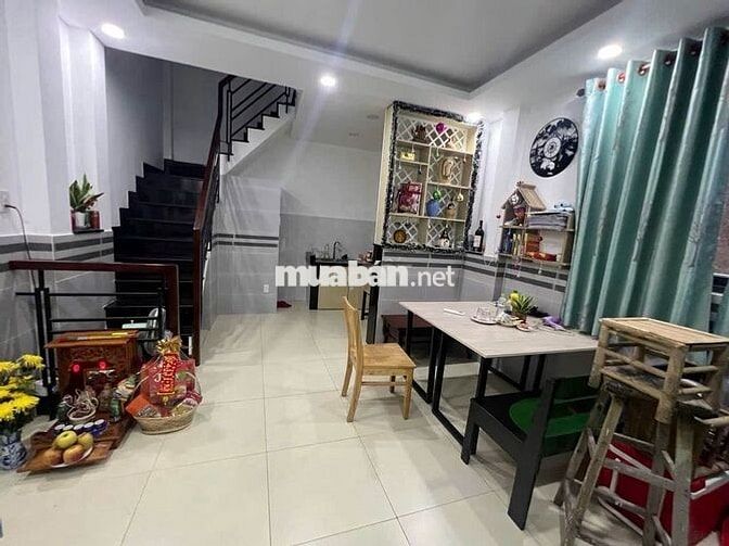 Lê Văn Sỹ, Quận 3, 3 tầng, 24m2, hẻm sát ô tô, 5 tỷ