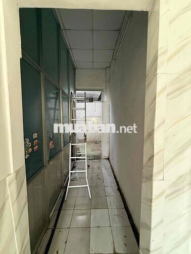 CHO THUÊ NHÀ NGUYÊN CĂN MẶT TIỀN NGUYỄN THỊ MINH KHAI, GẦN VINCOM