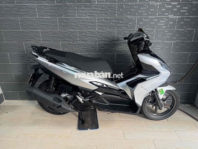 Honda Air Blade 160 2022 Bạc Đen