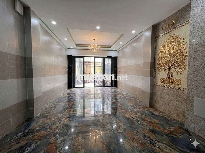 Cho thuê  mặt tiền  tầng trệt  Q1