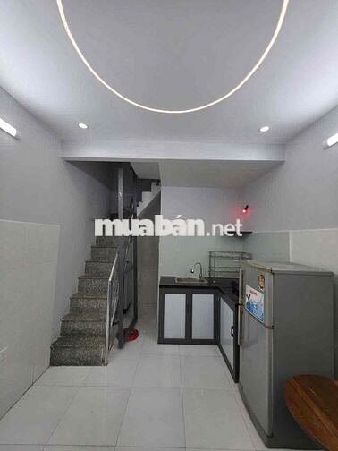 Cho Thuê Nhà Võ Văn Kiệt Quận 1 4 Tầng 3 PN - 10 Triệu