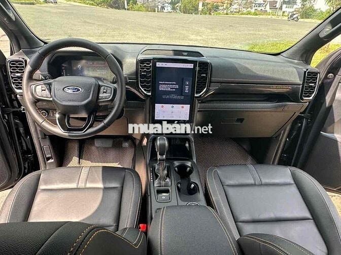 Ford Wildtrak Raptor 2025 28000 km Đen