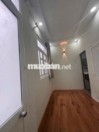 NHÀ ĐẸP Q4 ĐƯỜNG SỐ- 3 TẦNG- 16m2- KO QH- CHỈ 2 TỶ NHINh