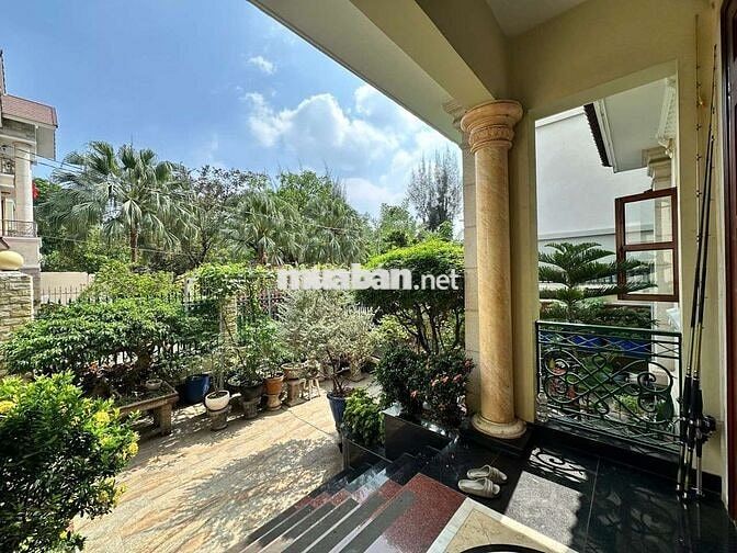 Cho thuê BIỆT THỰ Sân vườn Đường 61 KDC Tân Quy Đông, P Tân Phong, Q7