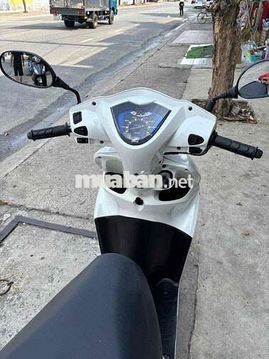 Honda Vision 2014 màu Trắng