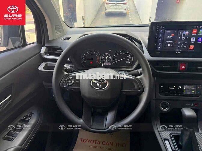 Toyota Avanza Premio 2024 chính hãng