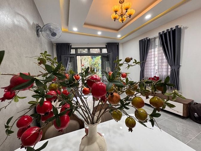 Nhà 3 lầu, full nội thất cao cấp,hẻm xe hơi VF5 khu VIP PHAN XÍCH LONG