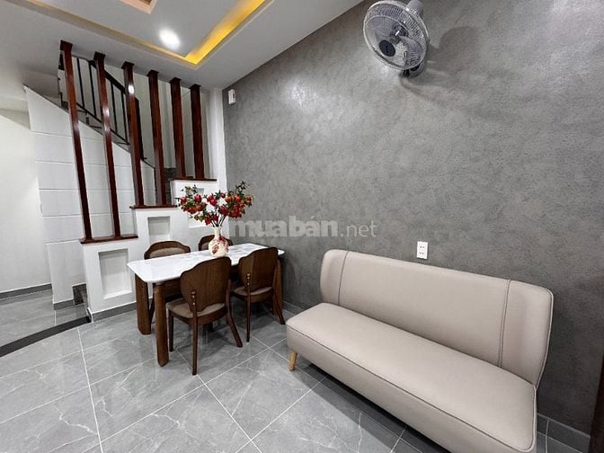 Nhà 3 lầu, full nội thất cao cấp,hẻm xe hơi VF5 khu VIP PHAN XÍCH LONG