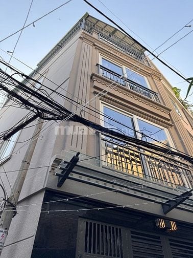 Nhà 3 lầu, full nội thất cao cấp,hẻm xe hơi VF5 khu VIP PHAN XÍCH LONG
