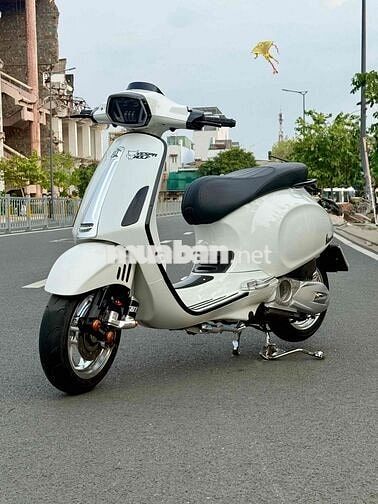 Vespa Sprint 150 Full Option real 9 chủ
