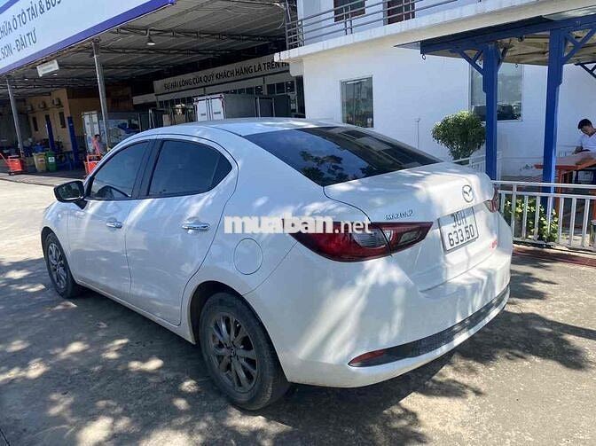 Mazda 2 AT 2020 Trắng 14 vạn km