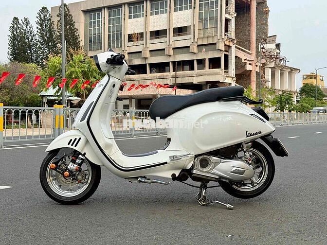 Vespa Sprint 150 Full Option real 9 chủ