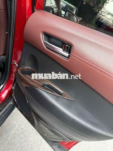 Toyota Cross 2021 đăng kí 2022  1.8V Đỏ chỉ 605 tr