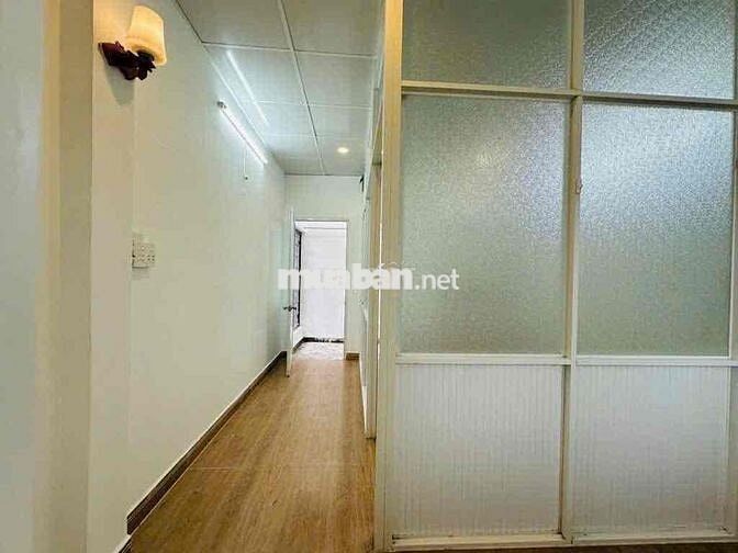 NHÀ NỞ HẬU, KO LG QH - CÁCH MẠNG THÁNG 8 - 4.3X8(33.3M2) - 10TR/THÁNG
